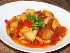 Guiso de pechuga de pollo receta rápida y fácil
