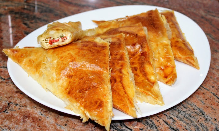 Pastelitos de masa filo triangulares, INCREIBLEMENTE CRUJIENTES
