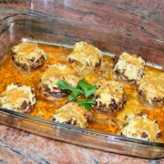 Champiñones rellenos al horno