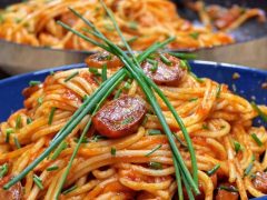 Espaguetis con tomates