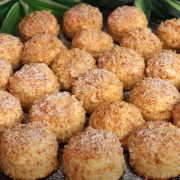 Dulces de BIZCOCHO con NATA. Postre rápido y fácil