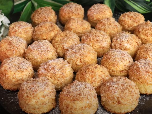 Dulces de BIZCOCHO con NATA. Postre rápido y fácil