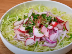 Ensalada fácil saludable y rápida en menos de 2 minutos