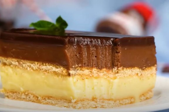 Tarta de NUTELLA con GALLETAS y crema: un POSTRE fácil SIN HORNEAR