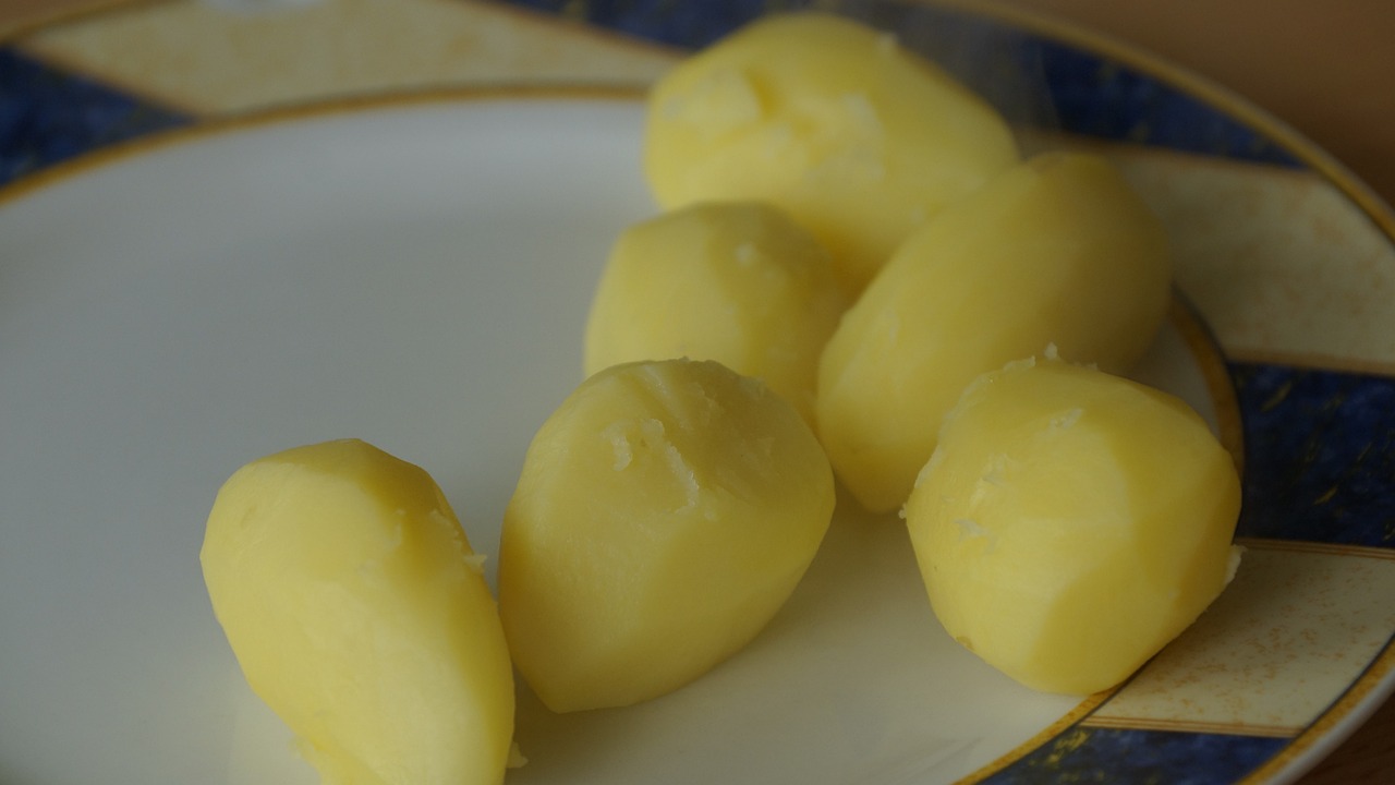 ¡Ensalada increíblemente sabrosa y saludable! ¡Pocas personas conocen esta receta!