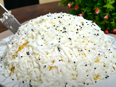 ¡Ensalada increíblemente sabrosa y saludable! ¡Pocas personas conocen esta receta!